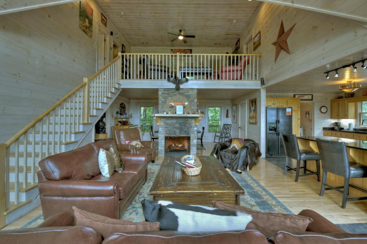 Champagne Chalet - Cuddleup Villa Morganton Exterior foto