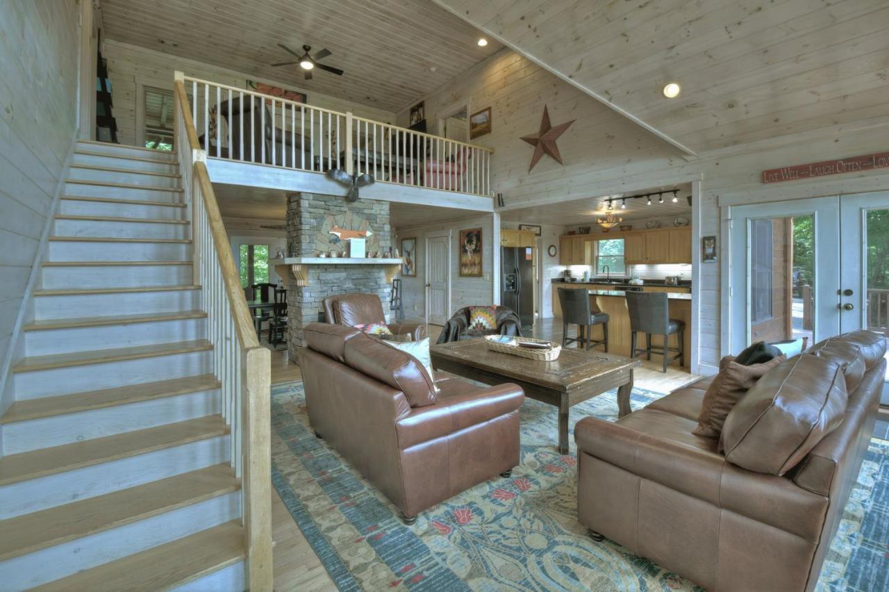Champagne Chalet - Cuddleup Villa Morganton Exterior foto